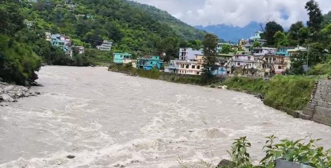 people living along river