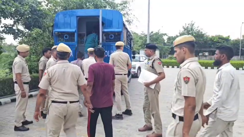 Firing on Nuh Police