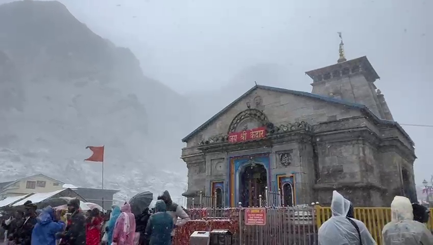 Snowfall in Kedarnath