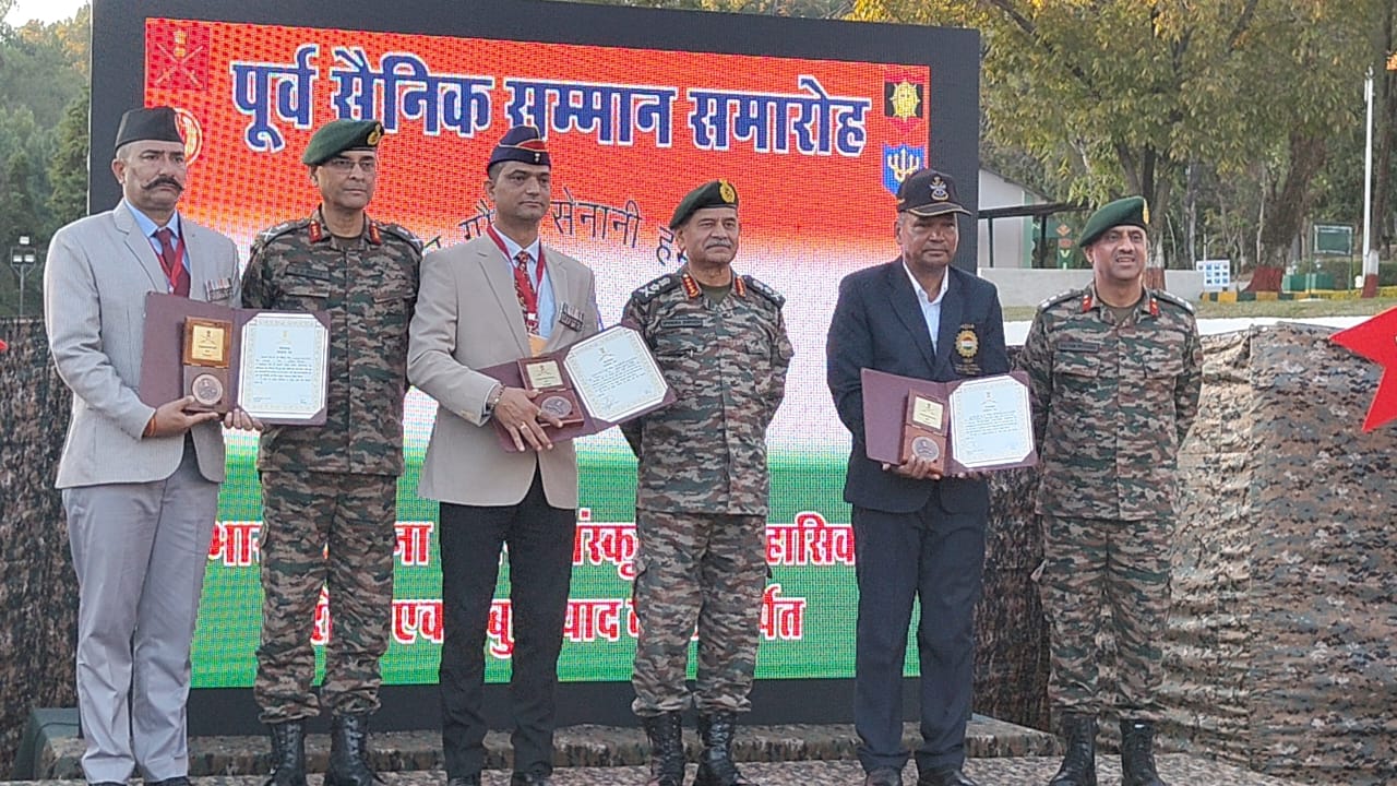 Army Chief Diwali with Soldiers