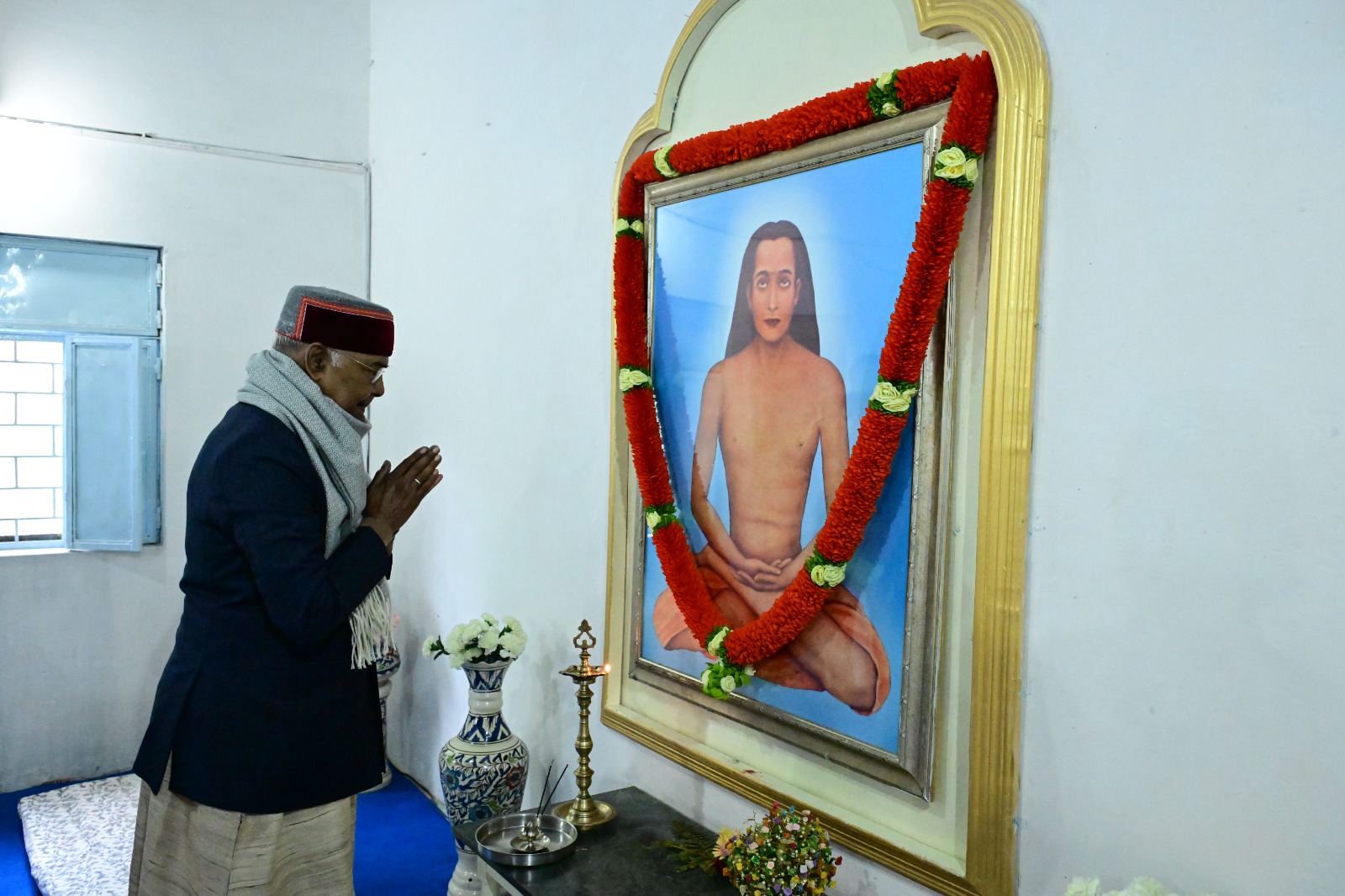 Ram Nath Kovind in Mahavatar Babaji Cave