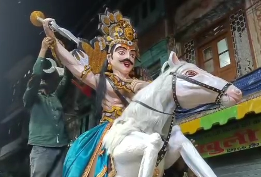 Almora Ravan Effigy