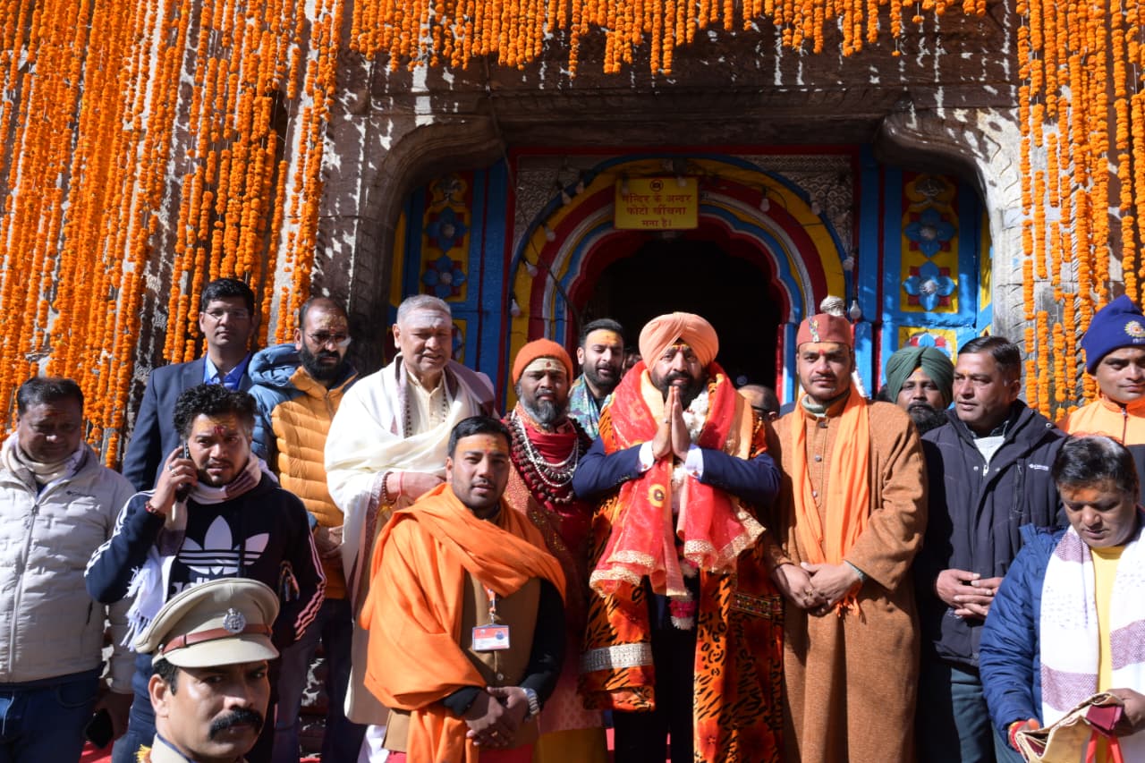 Governor Gurmit Singh in Kedarnath