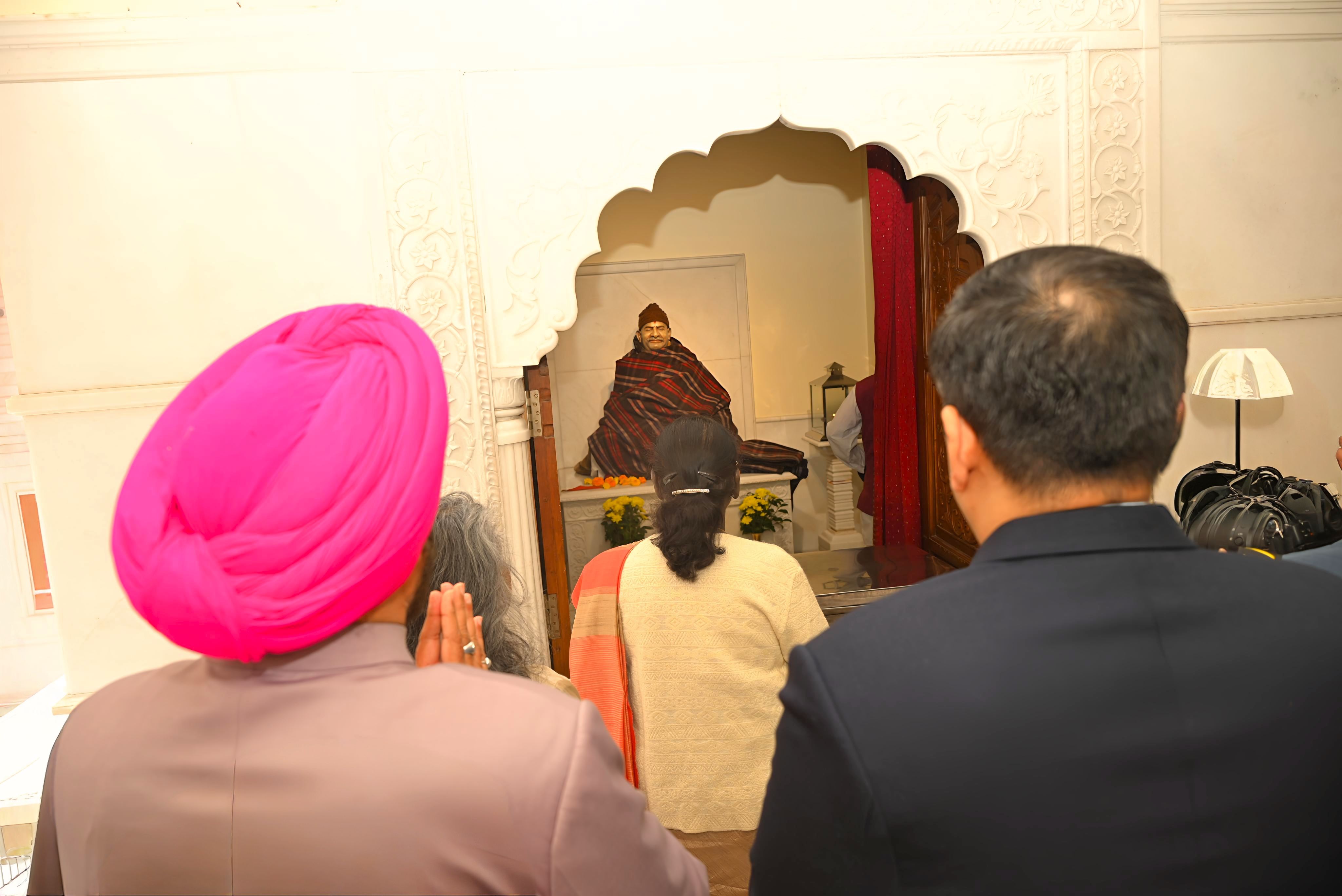 President Murmu at Kainchi Dham